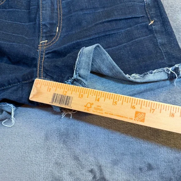 American Eagle Dark Wash Denim Cutoff Shorts Frayed Hem Womens size 8 28" - Picture 7 of 11